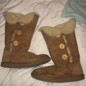 Ugh Boots Bailey Button